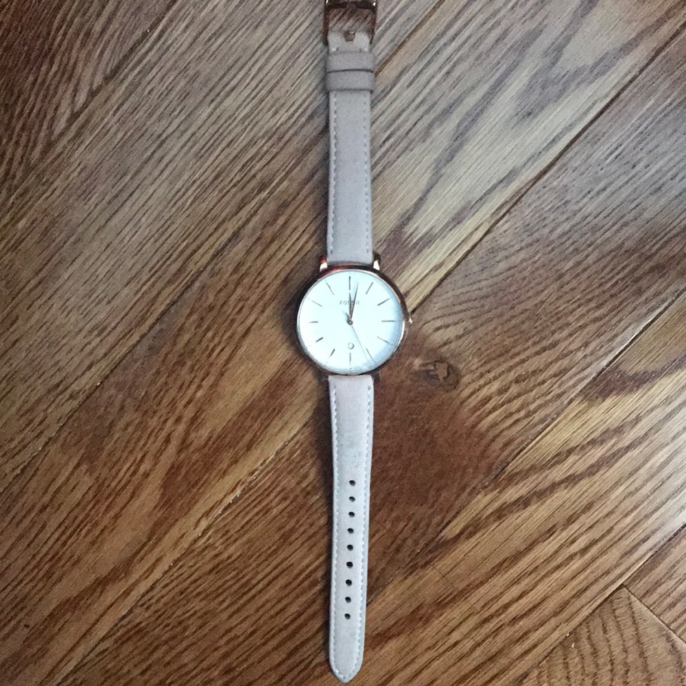 NWOT Fossil Beige Pink Suede Leather Watch